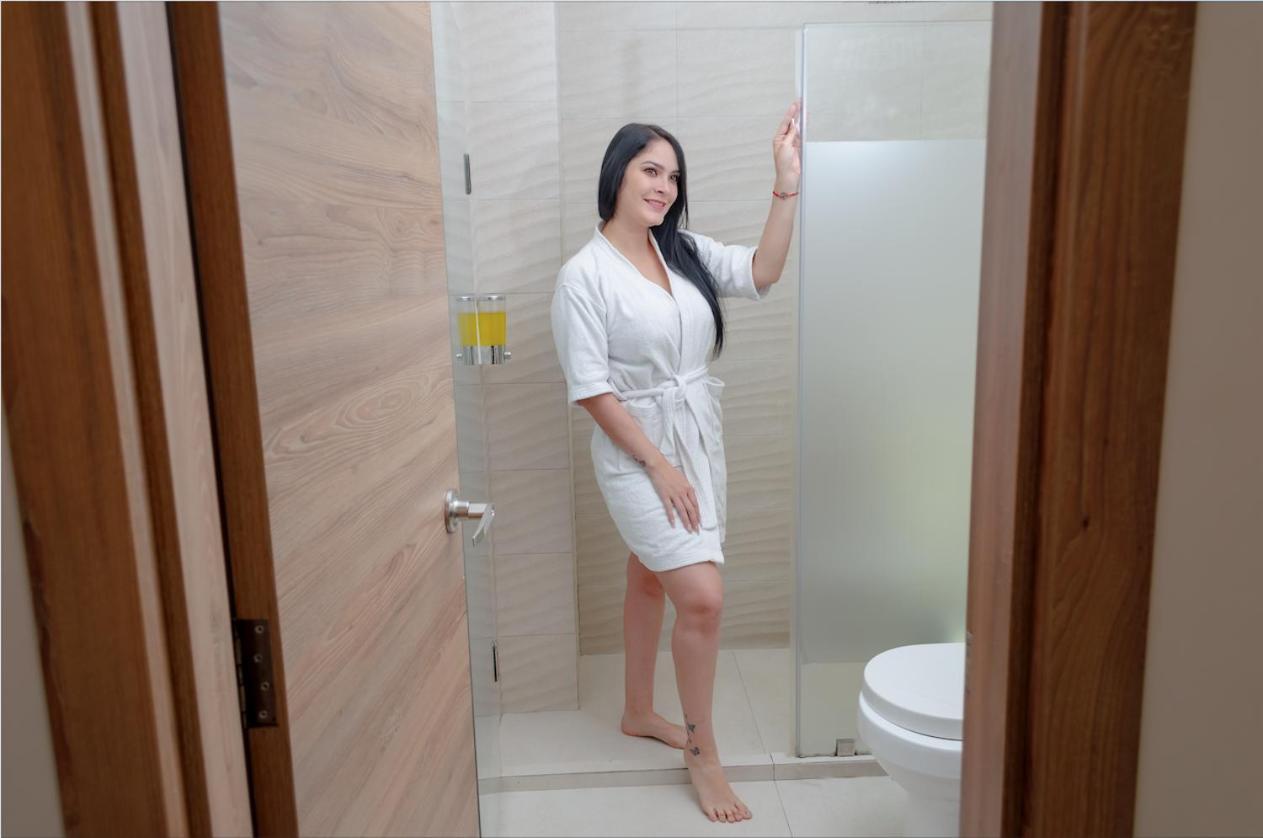 Hotel Brist0L Suites Centro Historico Куенка Екстер'єр фото