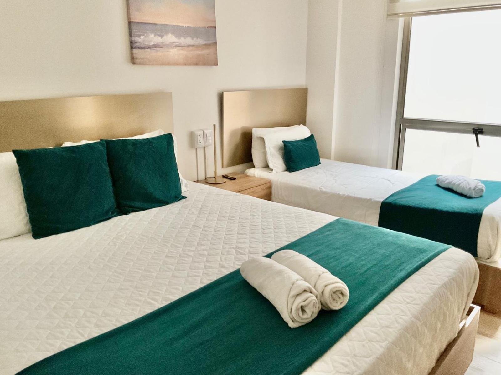 Hotel Brist0L Suites Centro Historico Куенка Екстер'єр фото