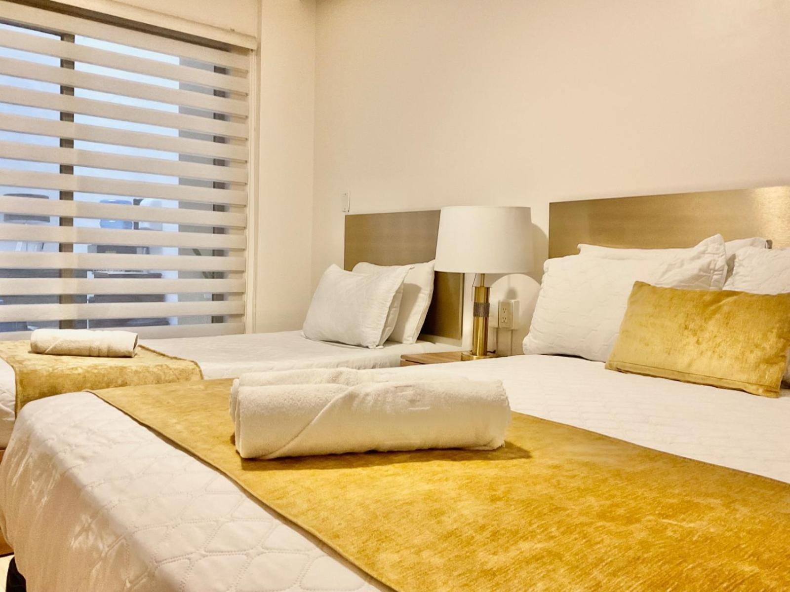 Hotel Brist0L Suites Centro Historico Куенка Екстер'єр фото