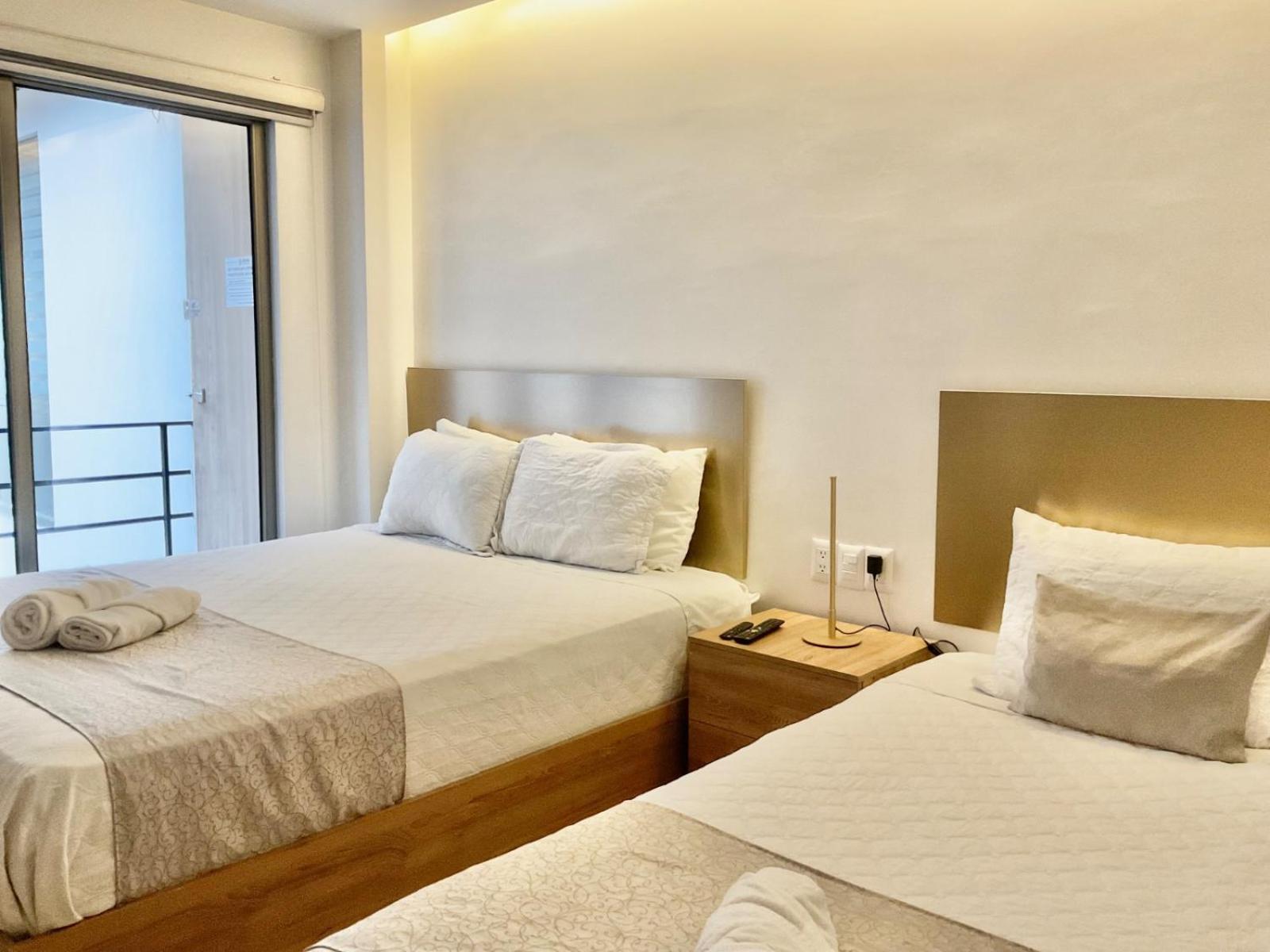 Hotel Brist0L Suites Centro Historico Куенка Екстер'єр фото