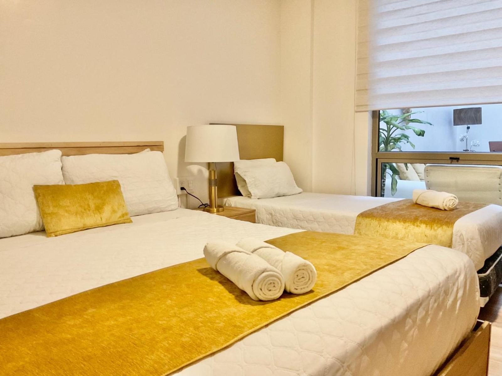 Hotel Brist0L Suites Centro Historico Куенка Екстер'єр фото