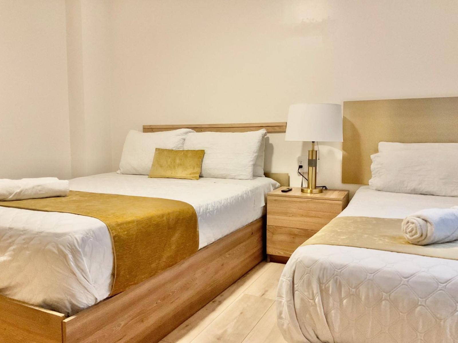 Hotel Brist0L Suites Centro Historico Куенка Екстер'єр фото