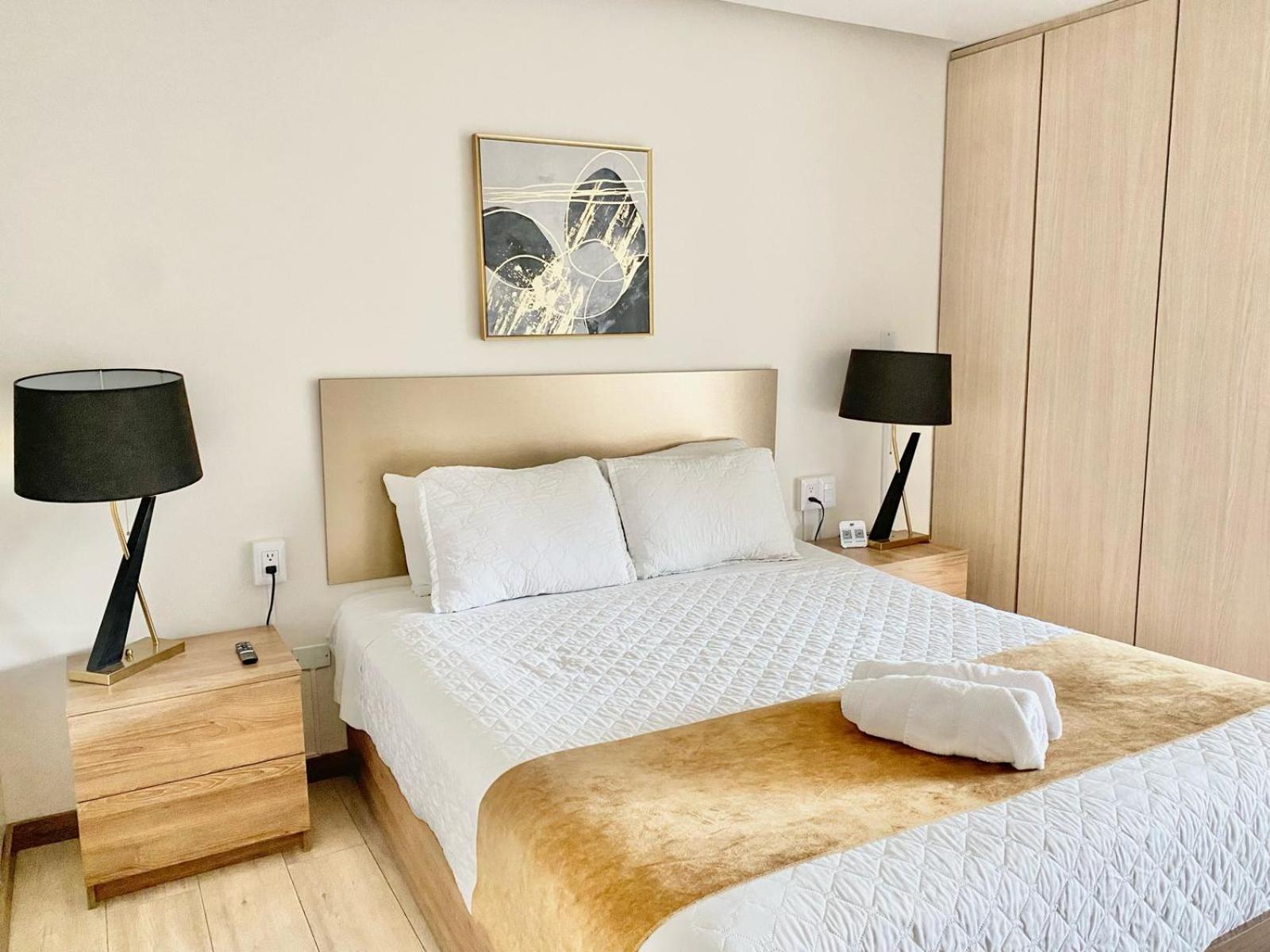 Hotel Brist0L Suites Centro Historico Куенка Екстер'єр фото
